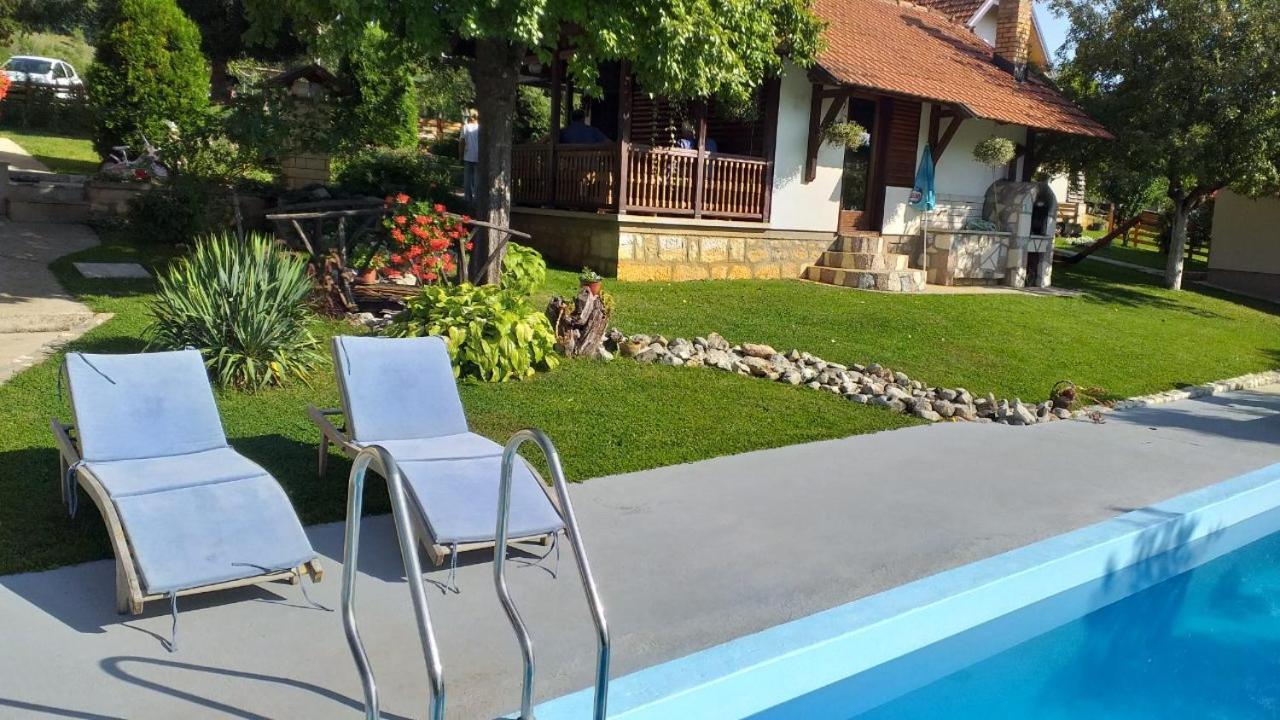 Seoski Turizam Melovic Rozanstvo Kültér fotó